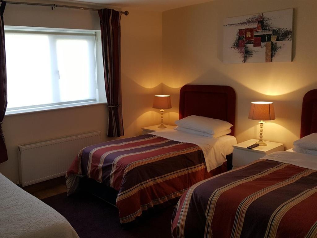 Clancys Of Glenfarne Otel Dış mekan fotoğraf