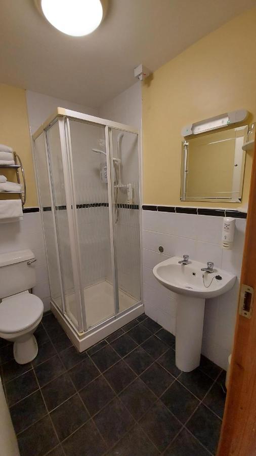 Clancys Of Glenfarne Otel Dış mekan fotoğraf
